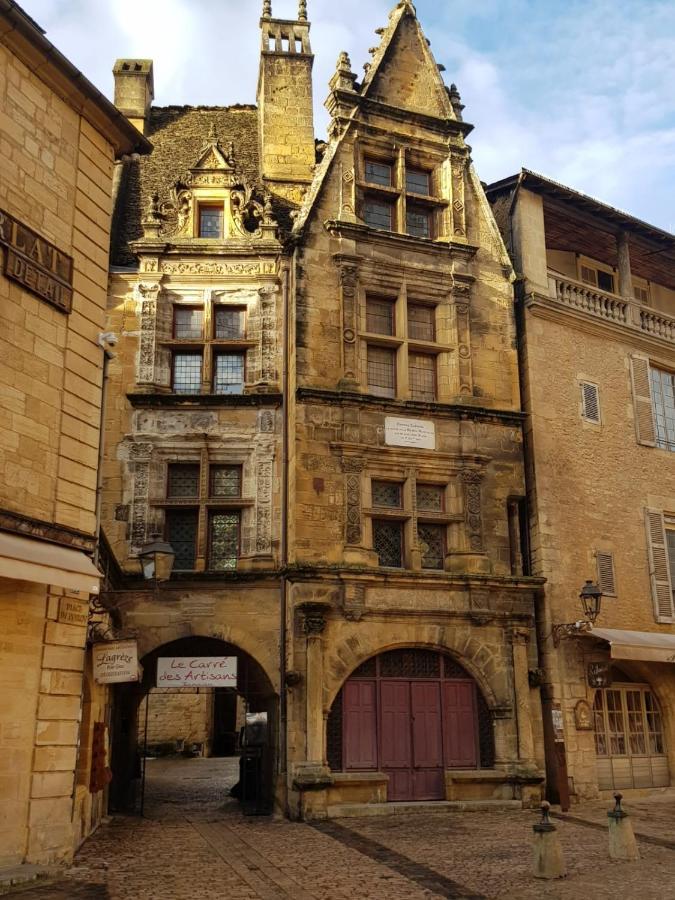 Hotel Confort Le Moulin Rouge Terrasson Zewnętrze zdjęcie