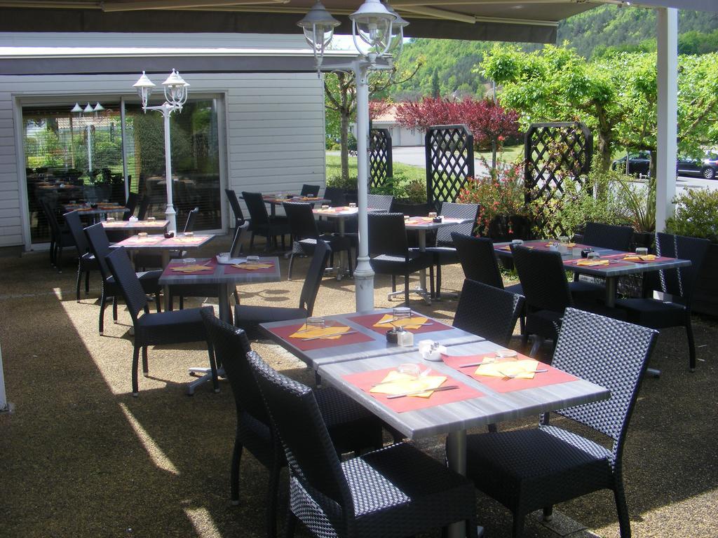 Hotel Confort Le Moulin Rouge Terrasson Zewnętrze zdjęcie