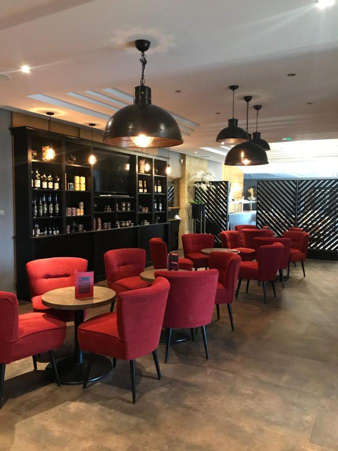 Hotel Confort Le Moulin Rouge Terrasson Zewnętrze zdjęcie